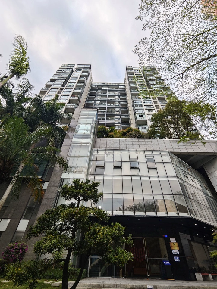 深圳市罗湖区莲塘长岭沟航天晴山月名园1栋2-10E