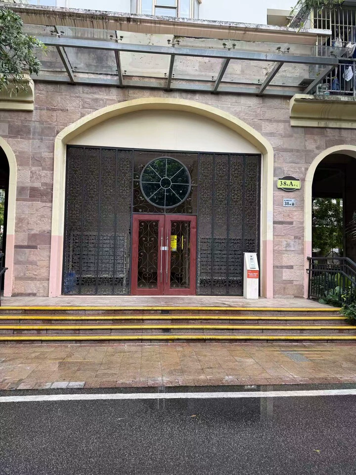 深圳市龙岗区龙岗镇新生村水岸新都四、五期38号楼A座2506、2508