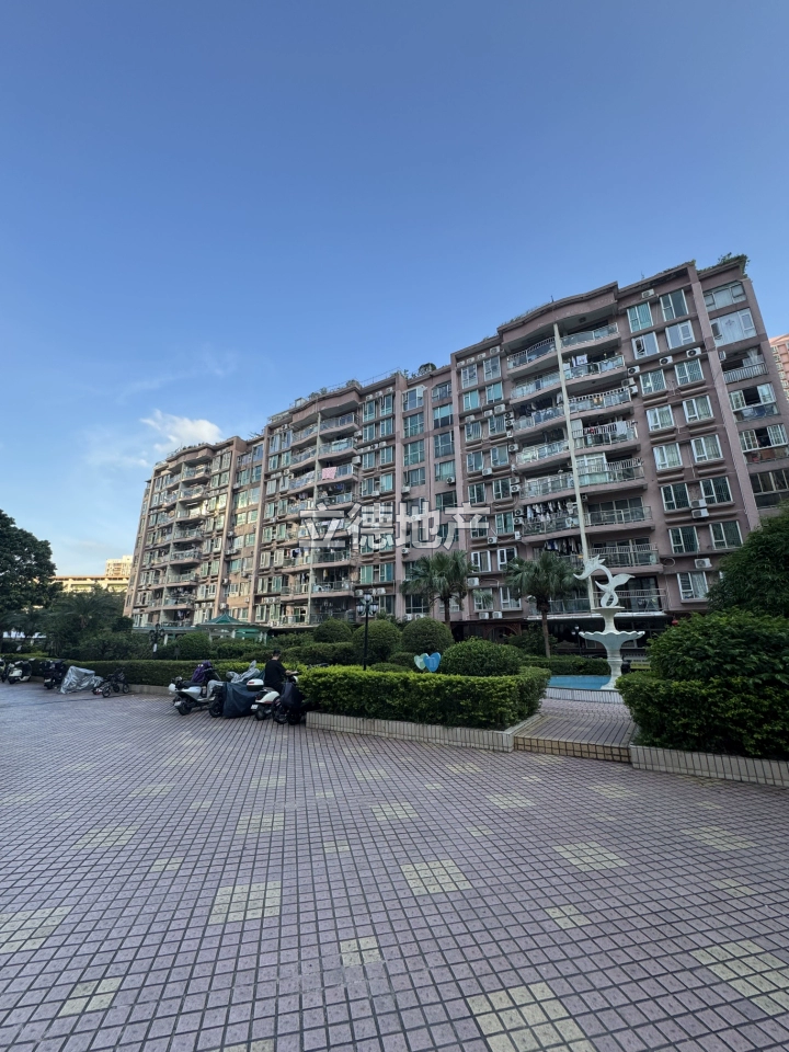 深圳市罗湖区沿河路汇鑫花园汇贵阁6C、6D(双拼房)