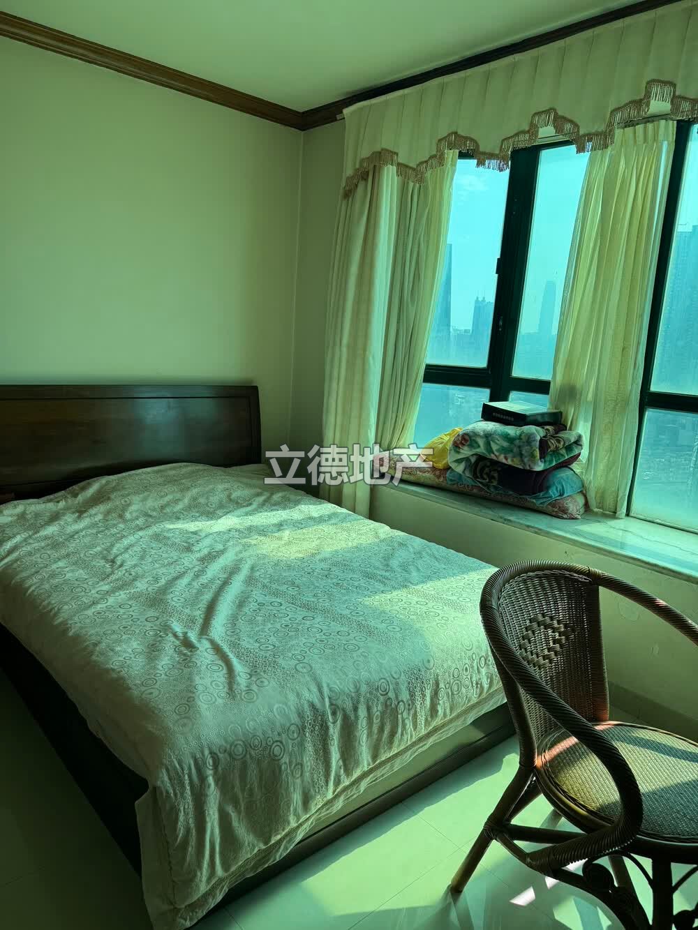 深圳市罗湖区翠竹路2038号一号区新港鸿花园银湖阁2302