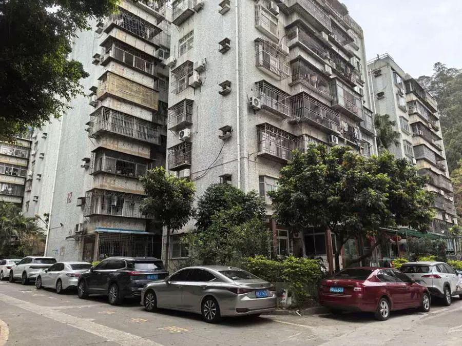 深圳市罗湖区罗沙路北侧畔山花园12栋507