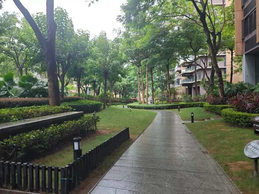 深圳市龙岗区坂田街道第五园(七期)26栋A座2302