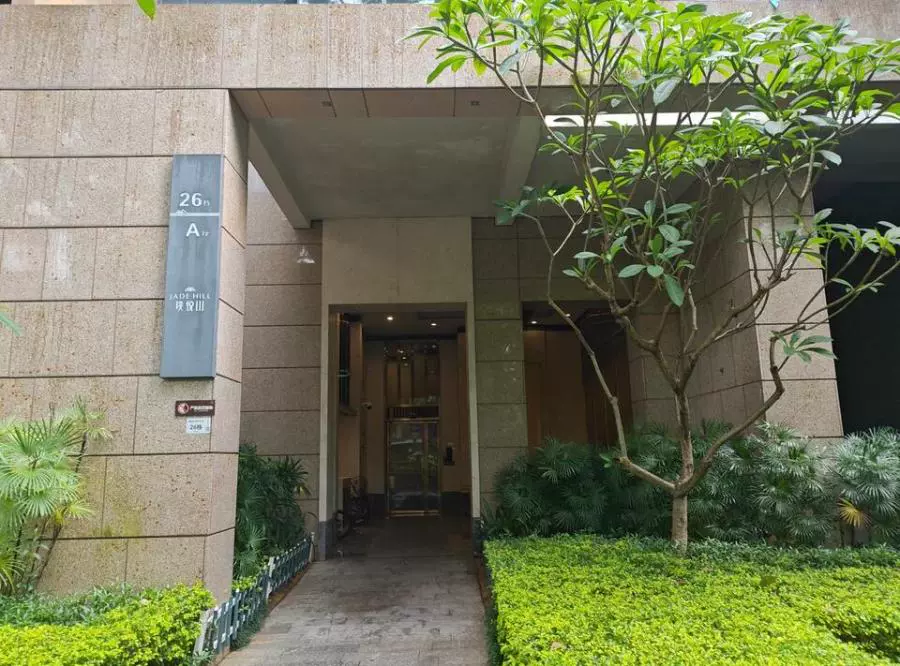 深圳市龙岗区坂田街道第五园(七期)26栋A座2302