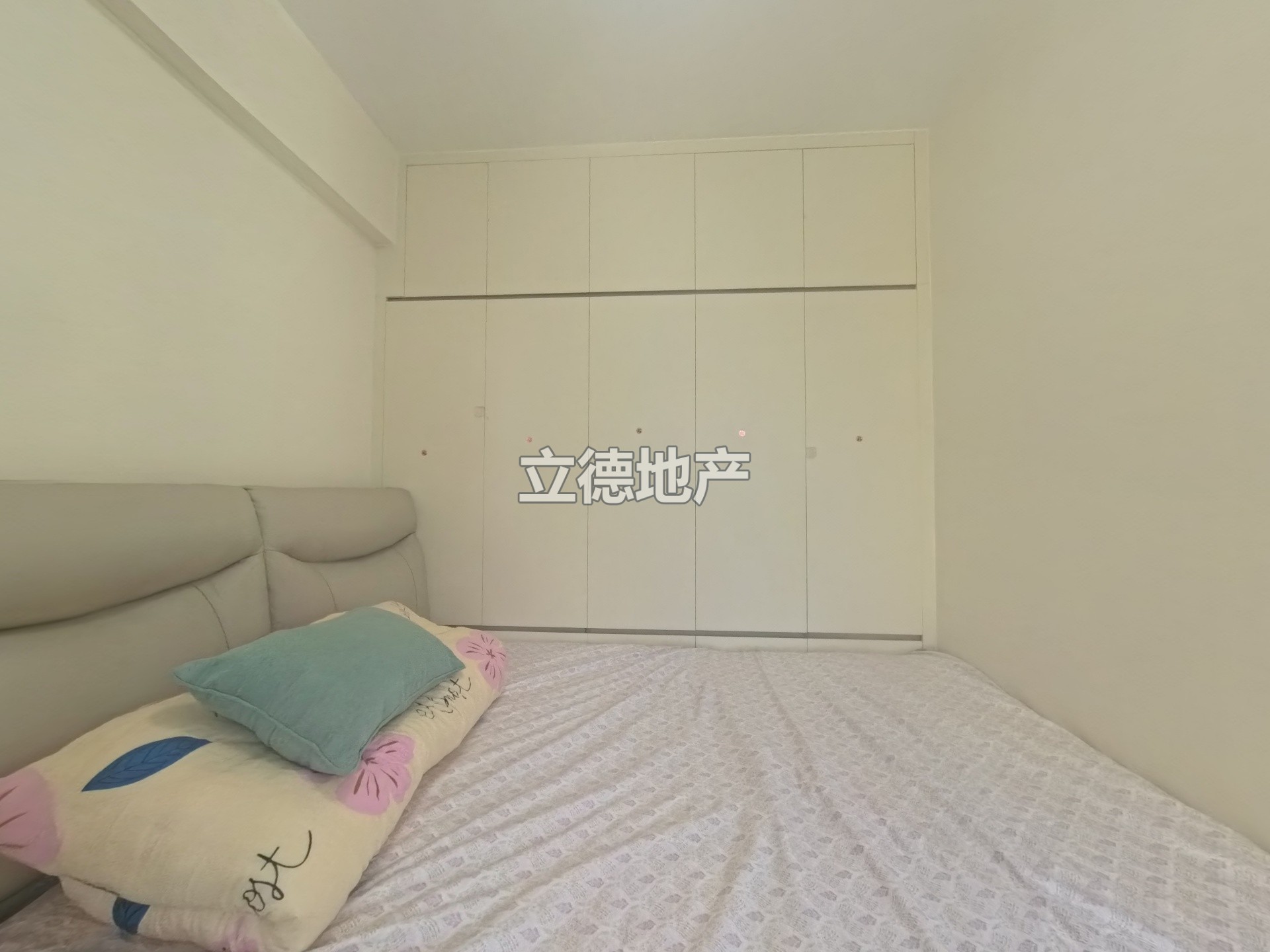 新新家园98平4房学位房，使用率很高！视野无遮挡！全新装修！（出售） B栋31D