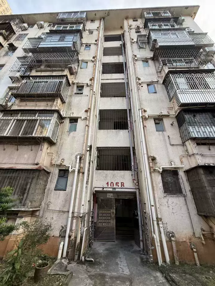 深圳市罗湖区爱国西路布心南路东乐花园105b栋7A