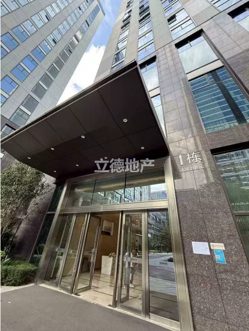 深圳市龙华街道清湖工业园宝能科技园12栋01