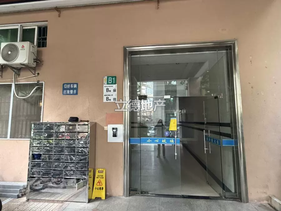 深圳市宝安区新安办翻身路新锦安雅园B1-B4栋B1座802