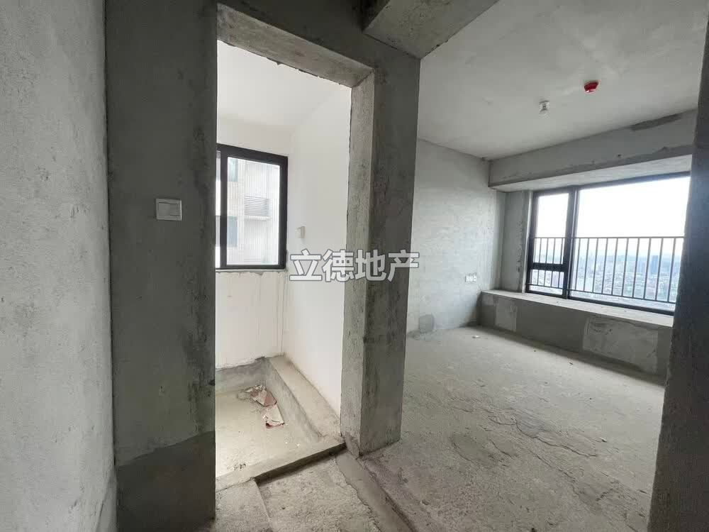 深圳市龙岗区坪地街道君胜熙珑山花园5栋D座房产共56套
