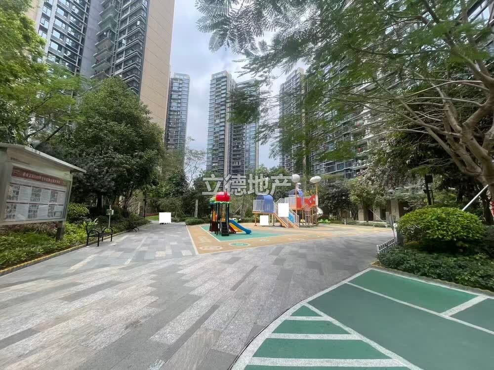深圳市龙岗区龙城街道颐安都会中央花园(五区)3栋D座30B