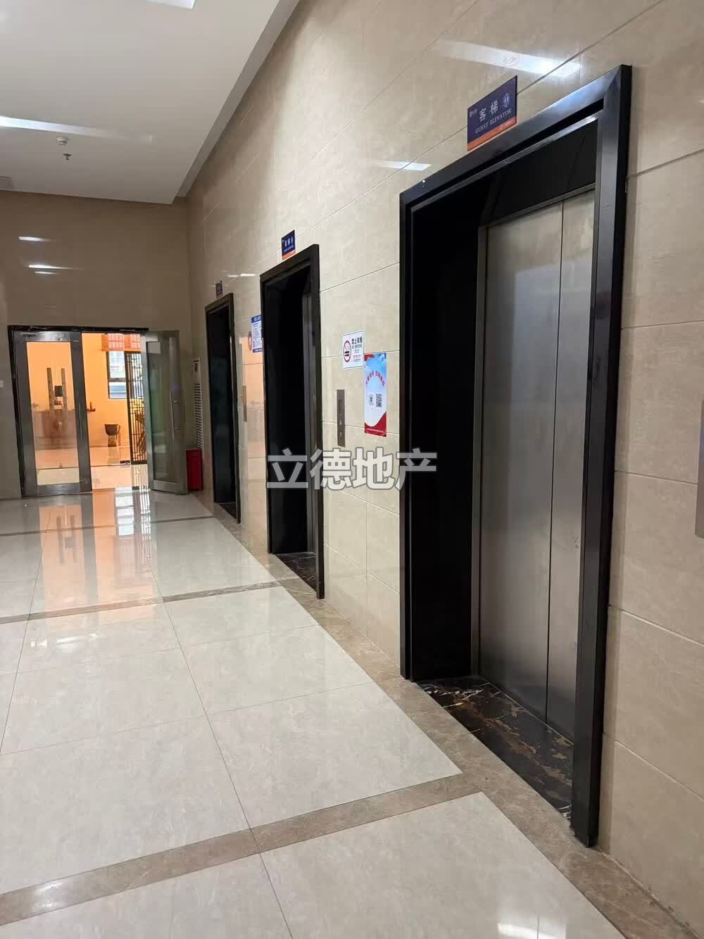 深圳市龙岗区龙岗街道深惠路旁万汇大厦1303