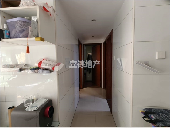 深圳市福田区滨河路与华强南路交汇处御景华城花园5栋4D
