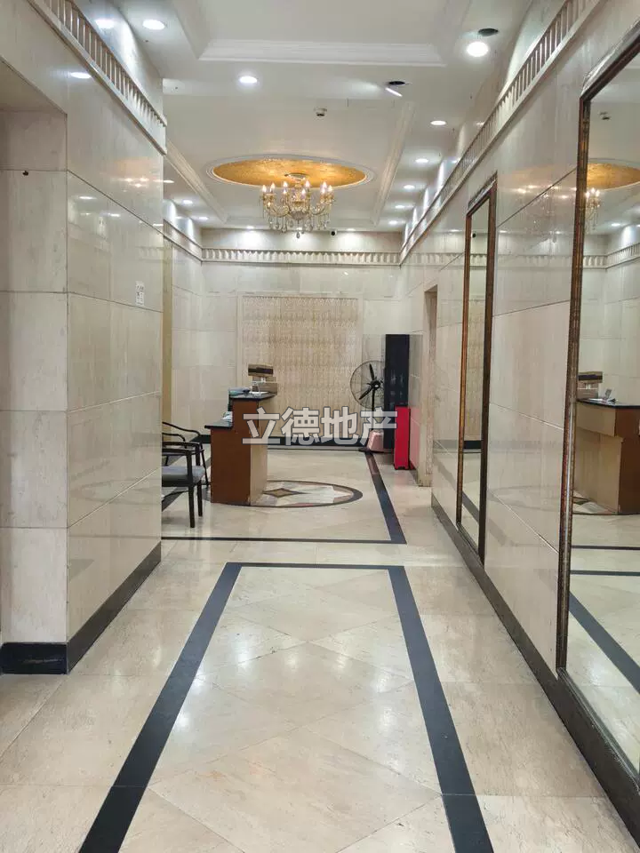 深圳市南山区创业路与南光路交汇处现代城华庭6栋1-9A