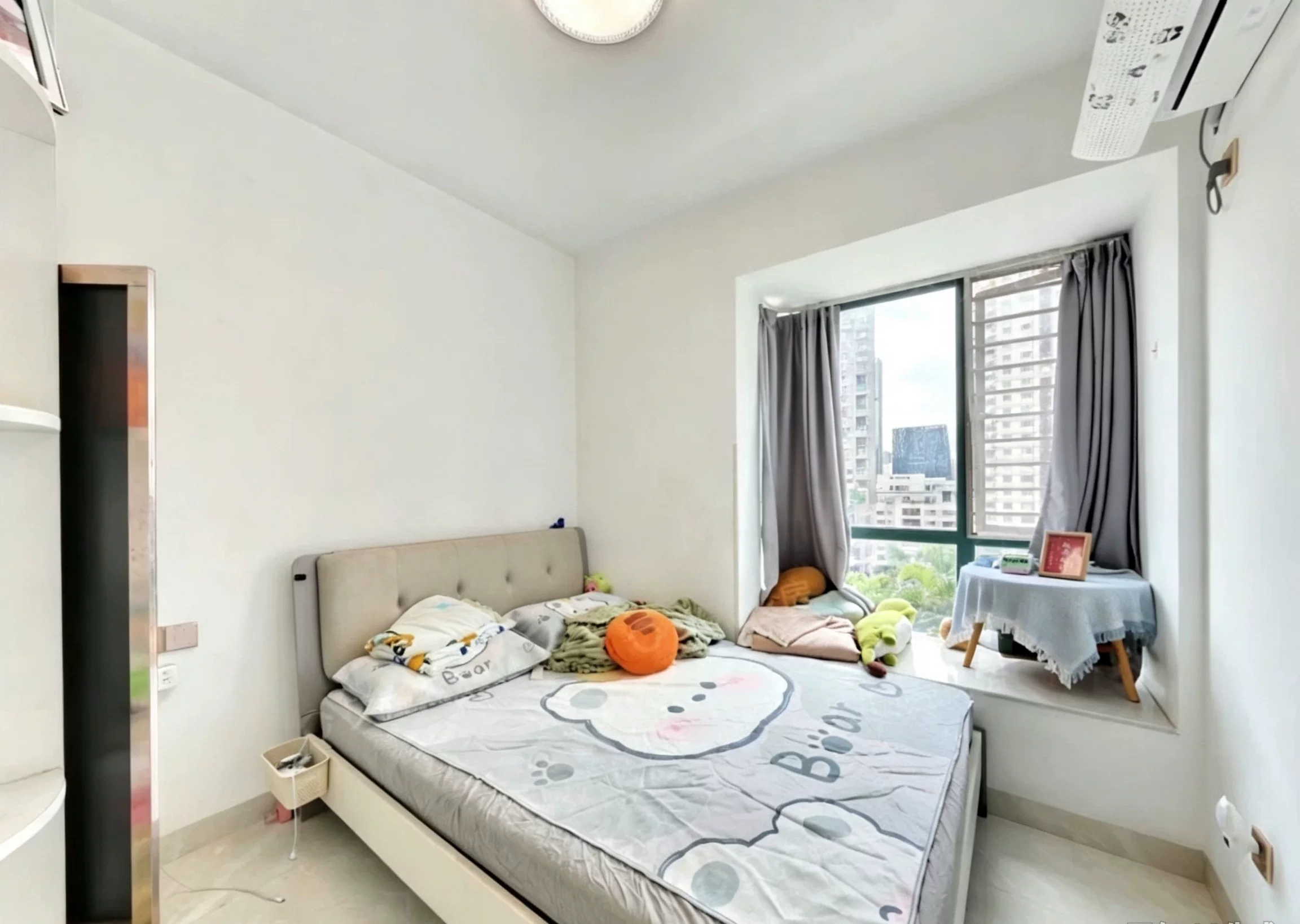 深圳市罗湖区太白路北侧松泉山庄松泉阁408